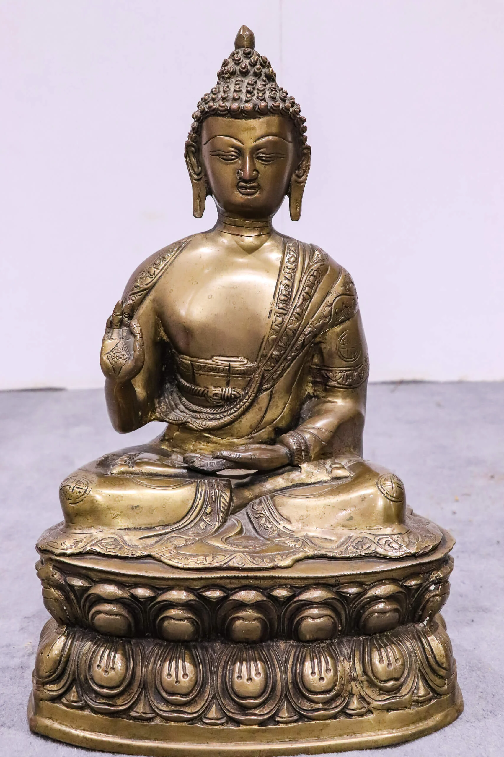 Buddha brass statue outlet